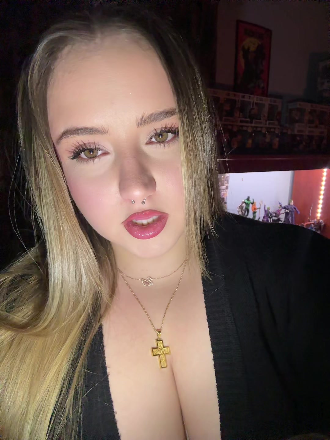@𝒯𝒾𝓃𝒶