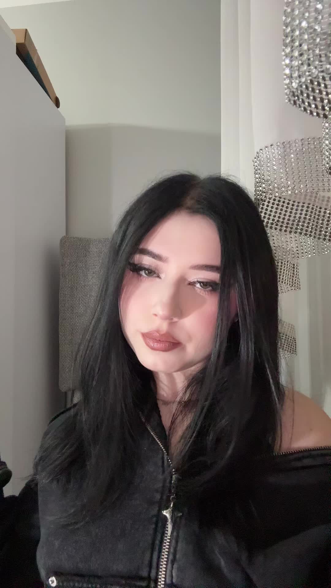 @greta | ig: hrabianietoperz