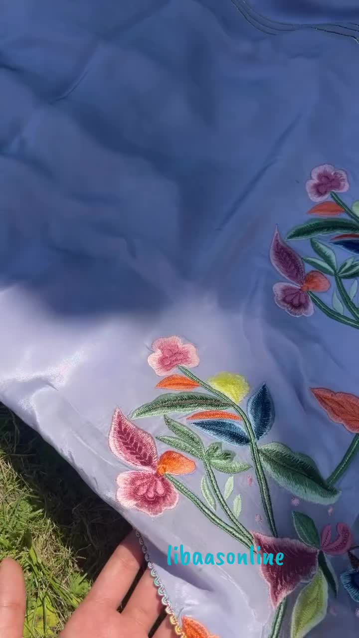 @ਲਿਬਾਸ by ਕੌਰ