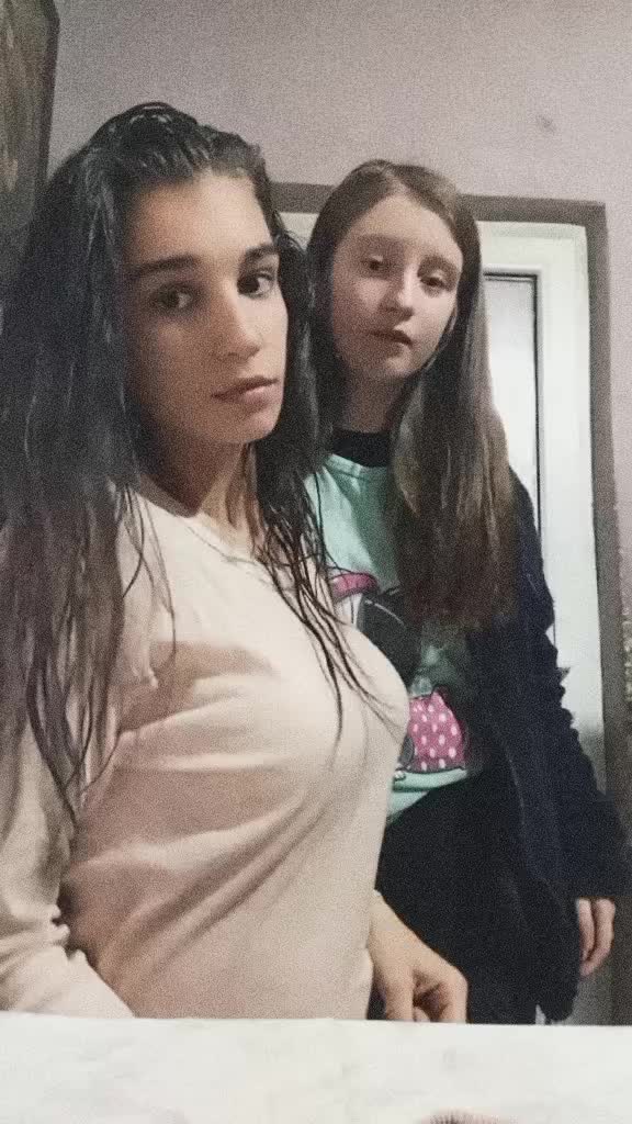 @Andreea Hughineata