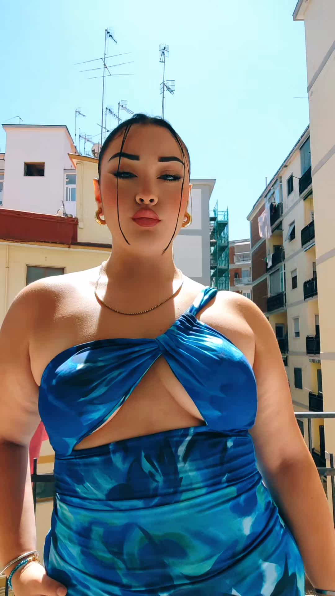 @Valeriaaa