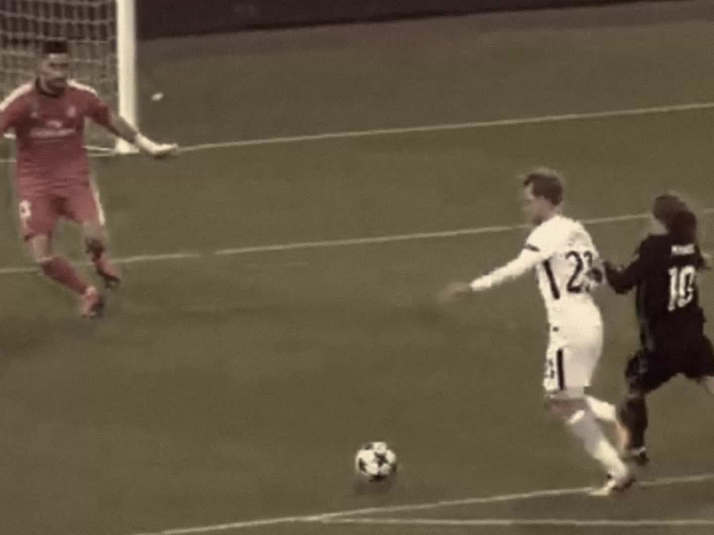 @THFC.Bentancur