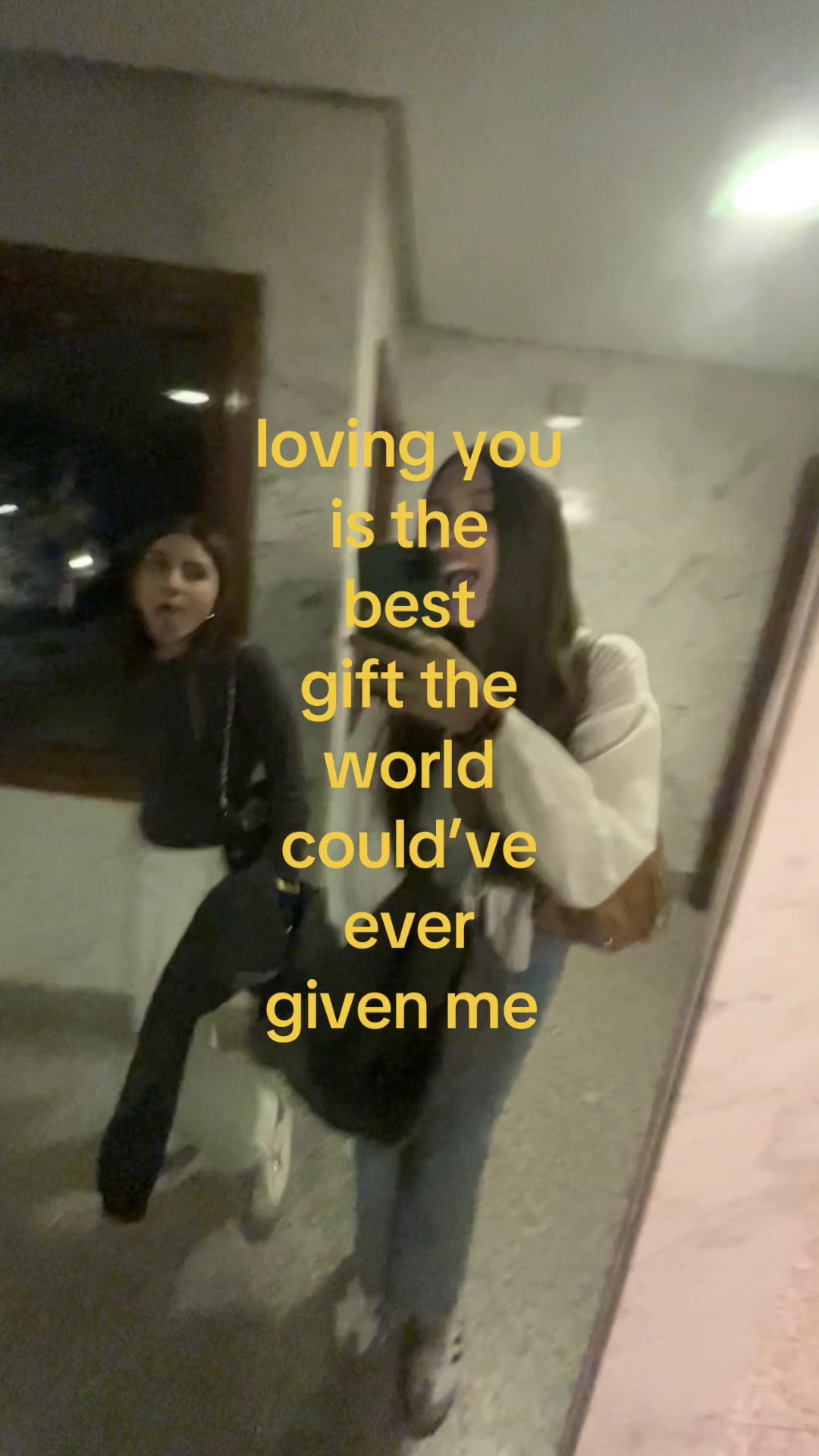 @𝐜𝐥𝐚𝐮𝐝𝐢𝐚 𝐡𝐞𝐫𝐫𝐚𝐧𝐳