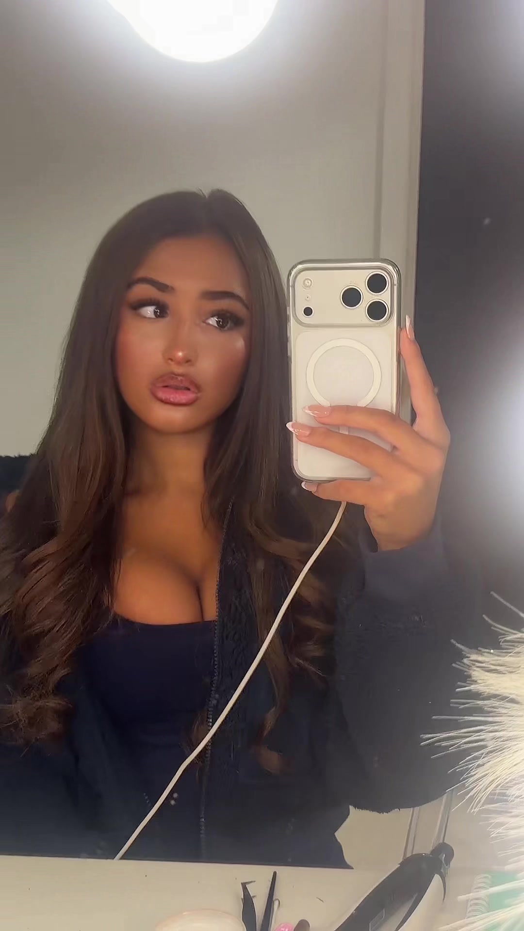@avamackiee