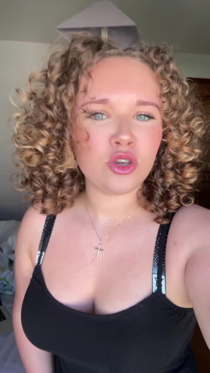 @𝒪𝓇𝓁&rsquo;🥭