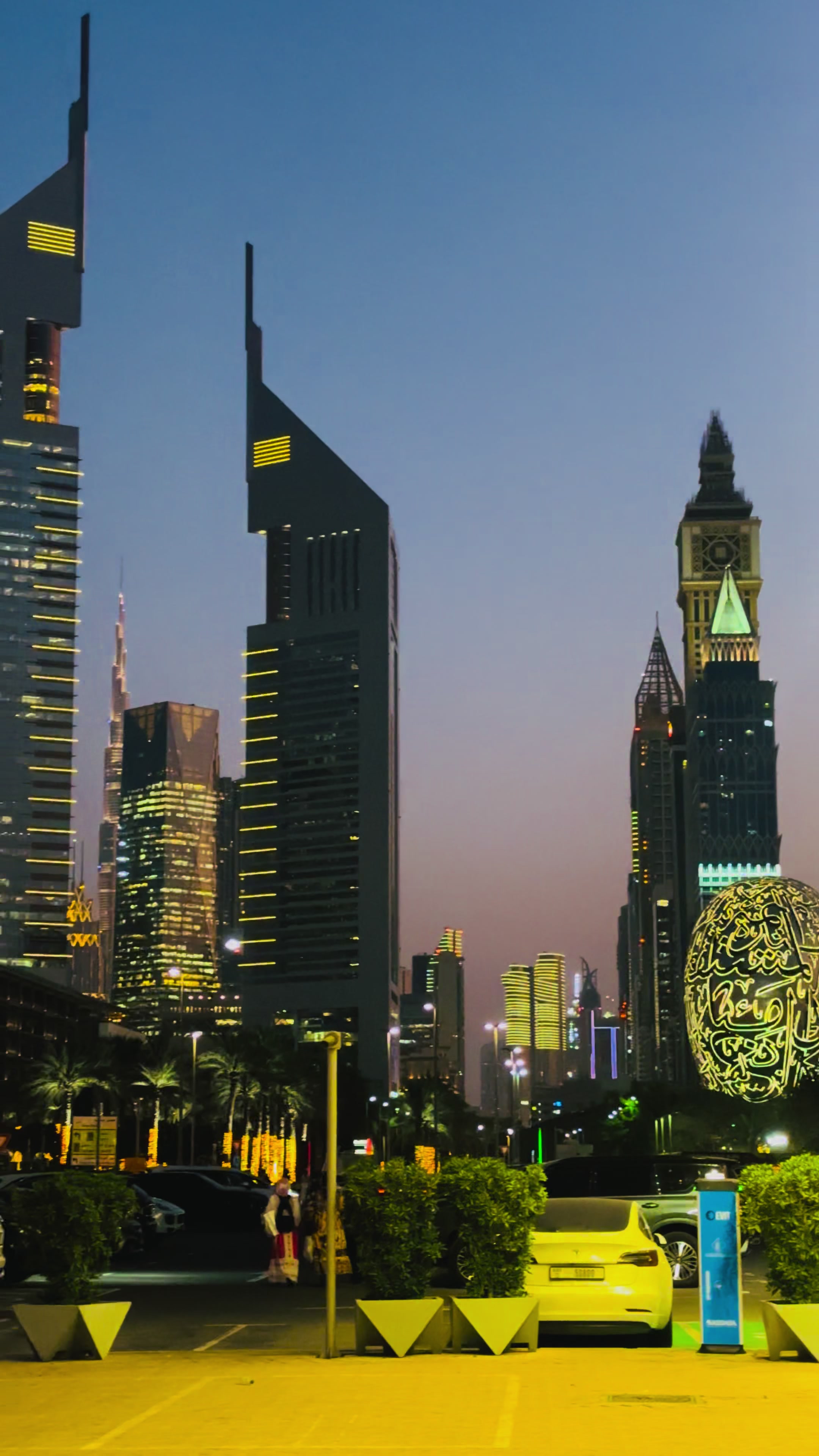 @Dubai_lover