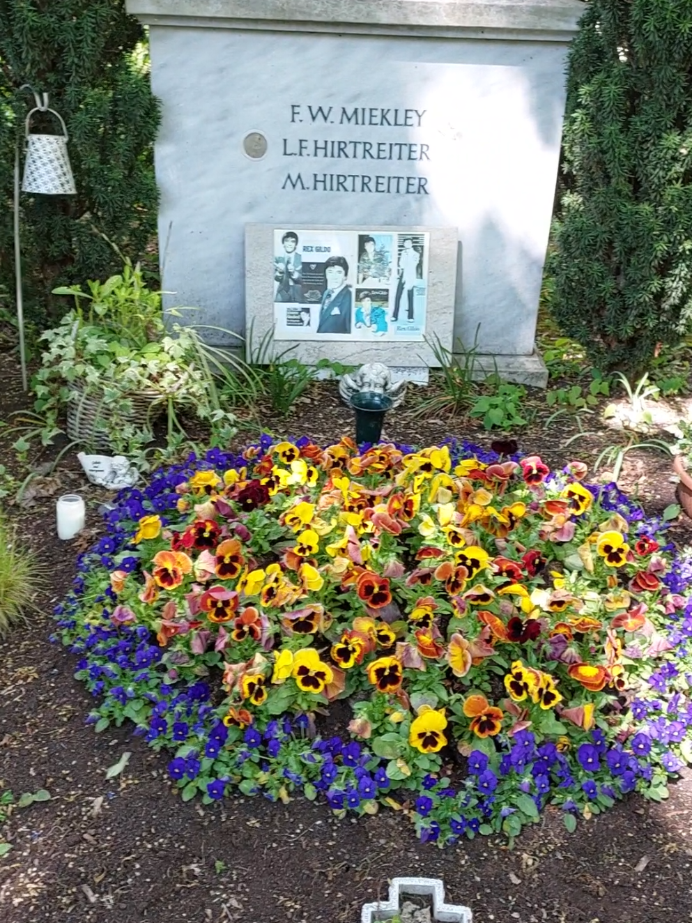 @Friedhof.Karl