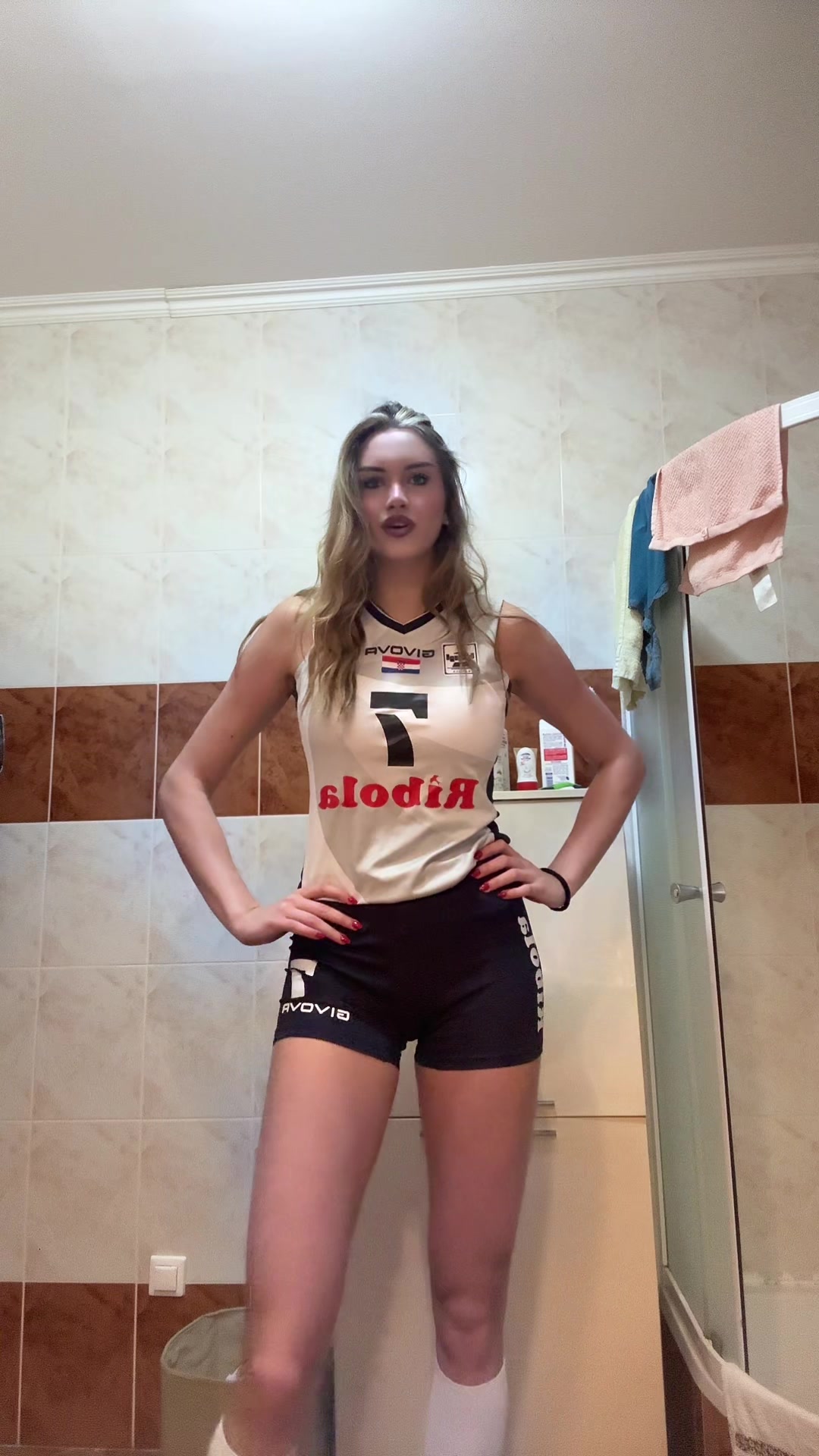 @ninaastrizee
