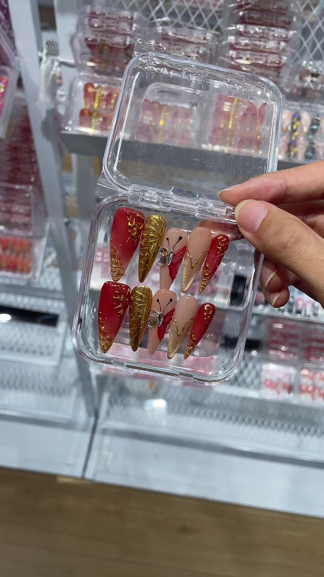 @ViVi