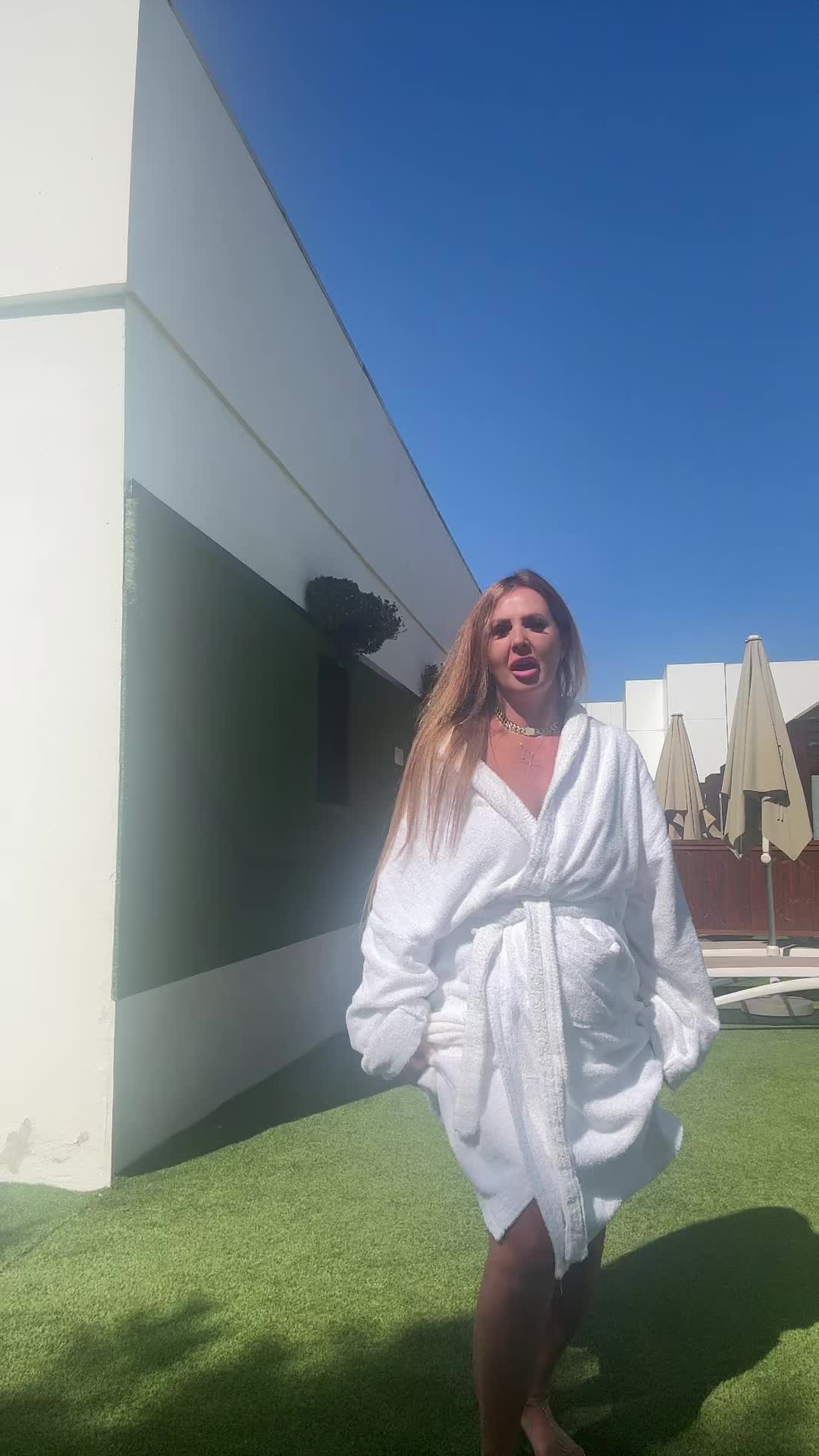 @Simona
