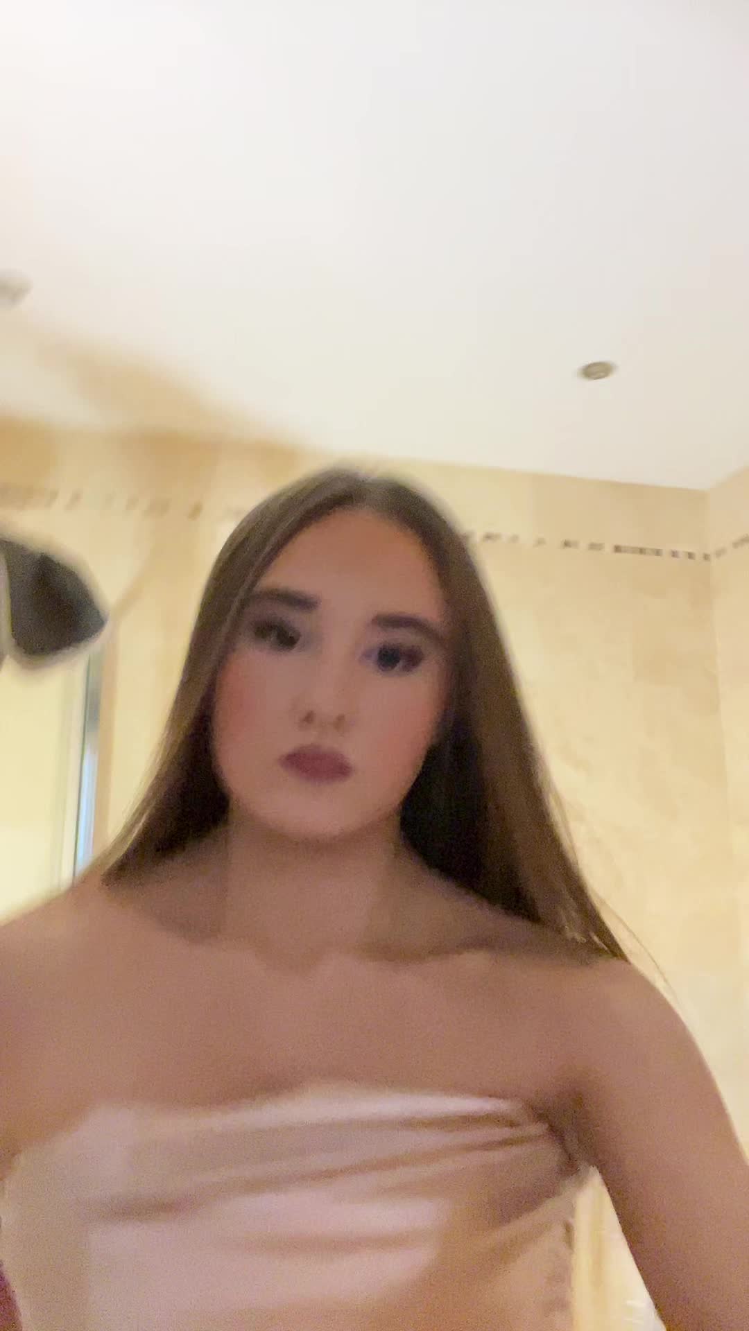 @caitl&iacute;n 🫰