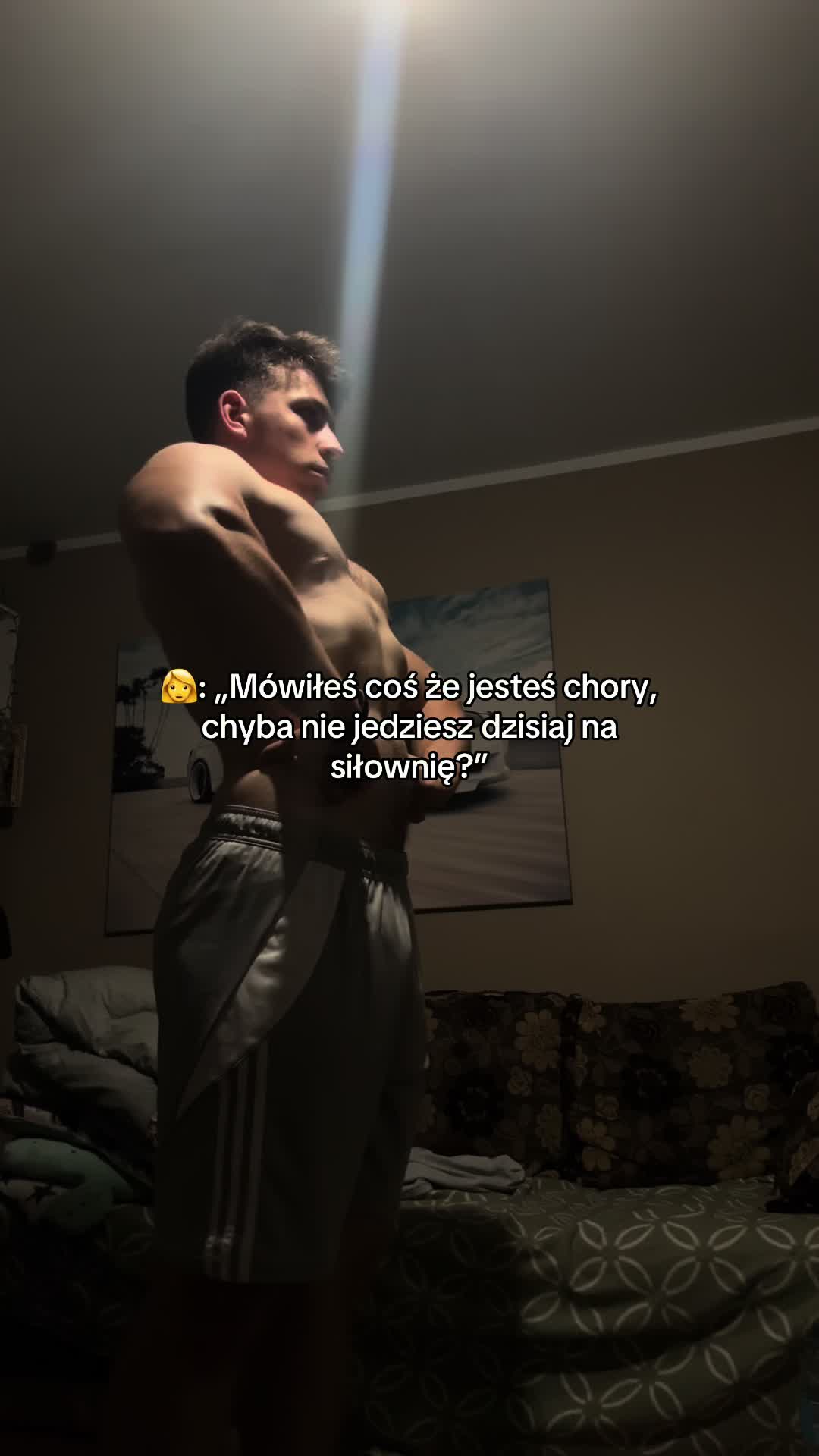 @MocarzOficjalnie