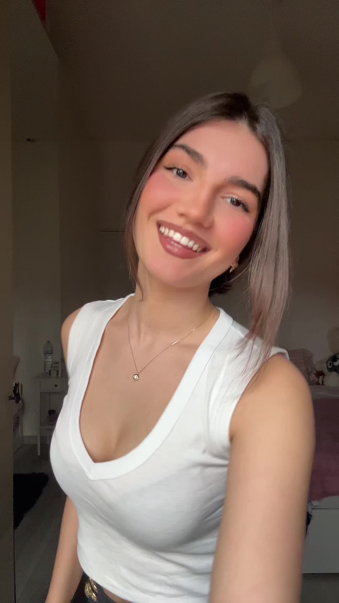 @angela.deliallisi