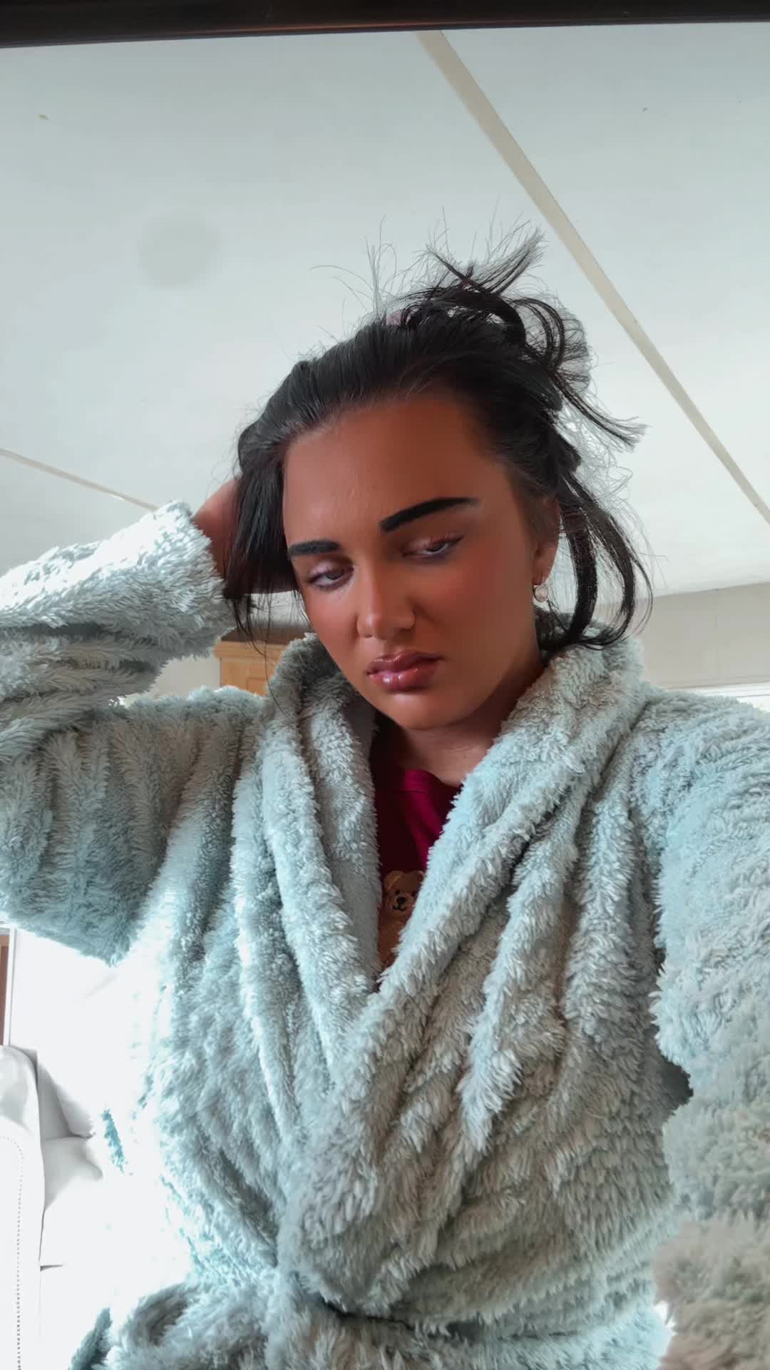 @Destinie