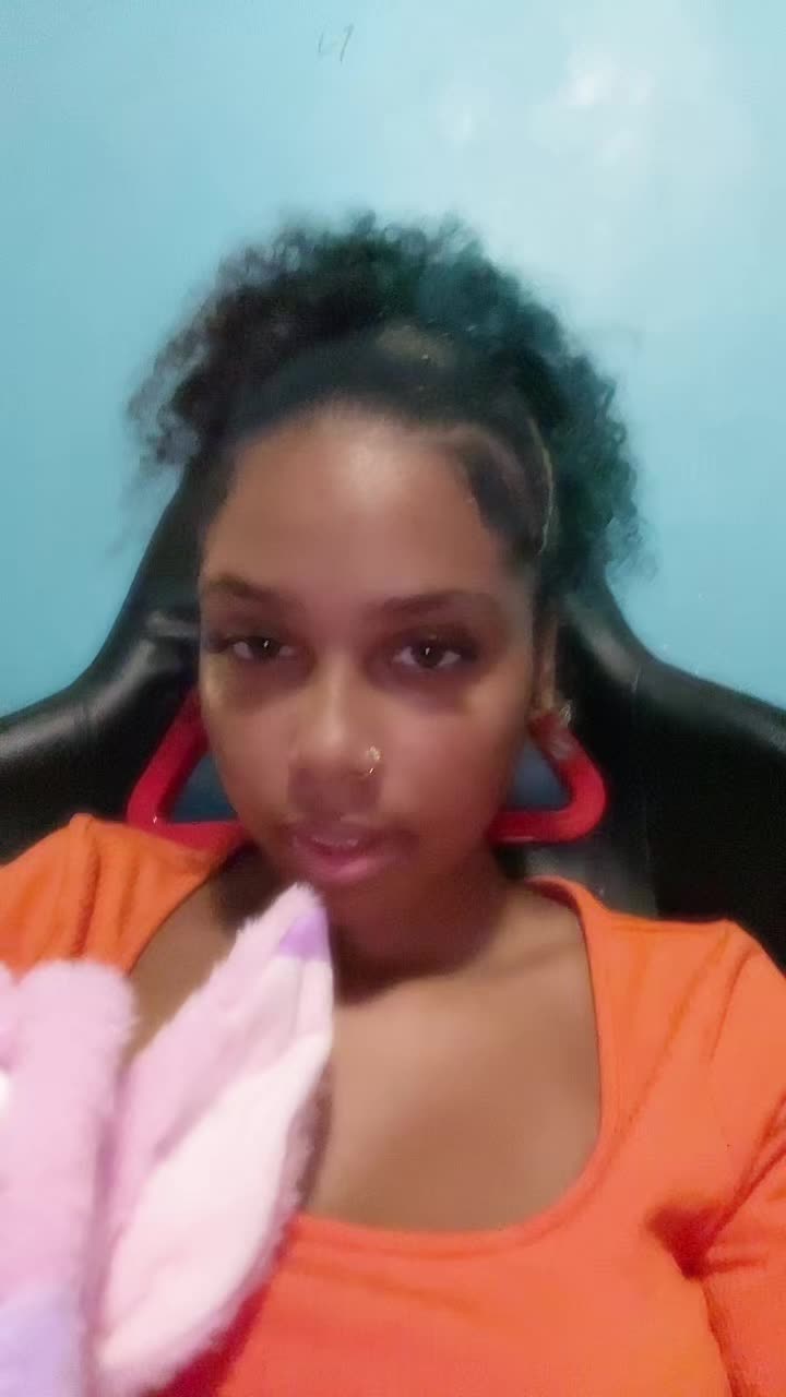 @Lylyss_😝