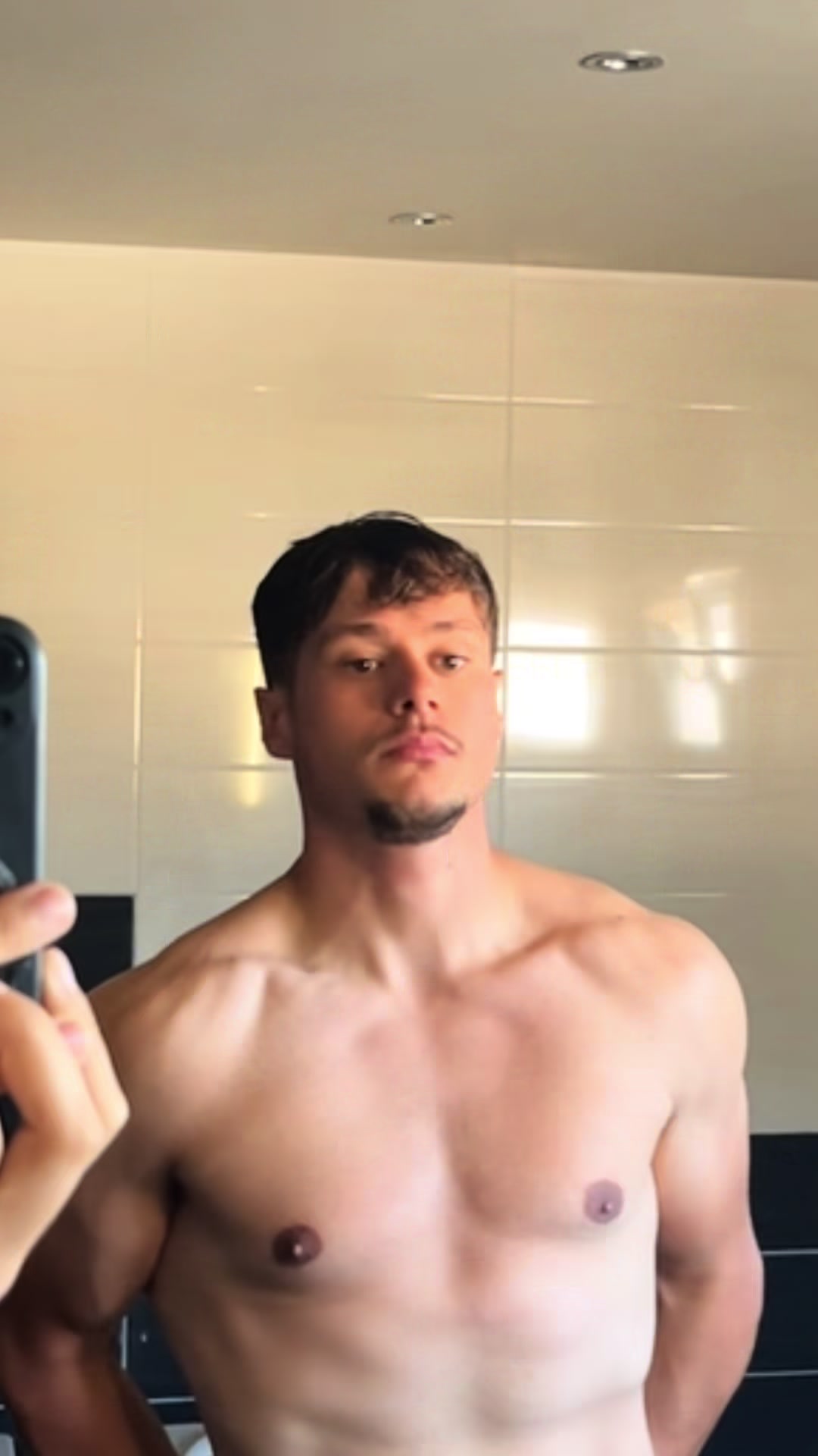 @Ares 🦇