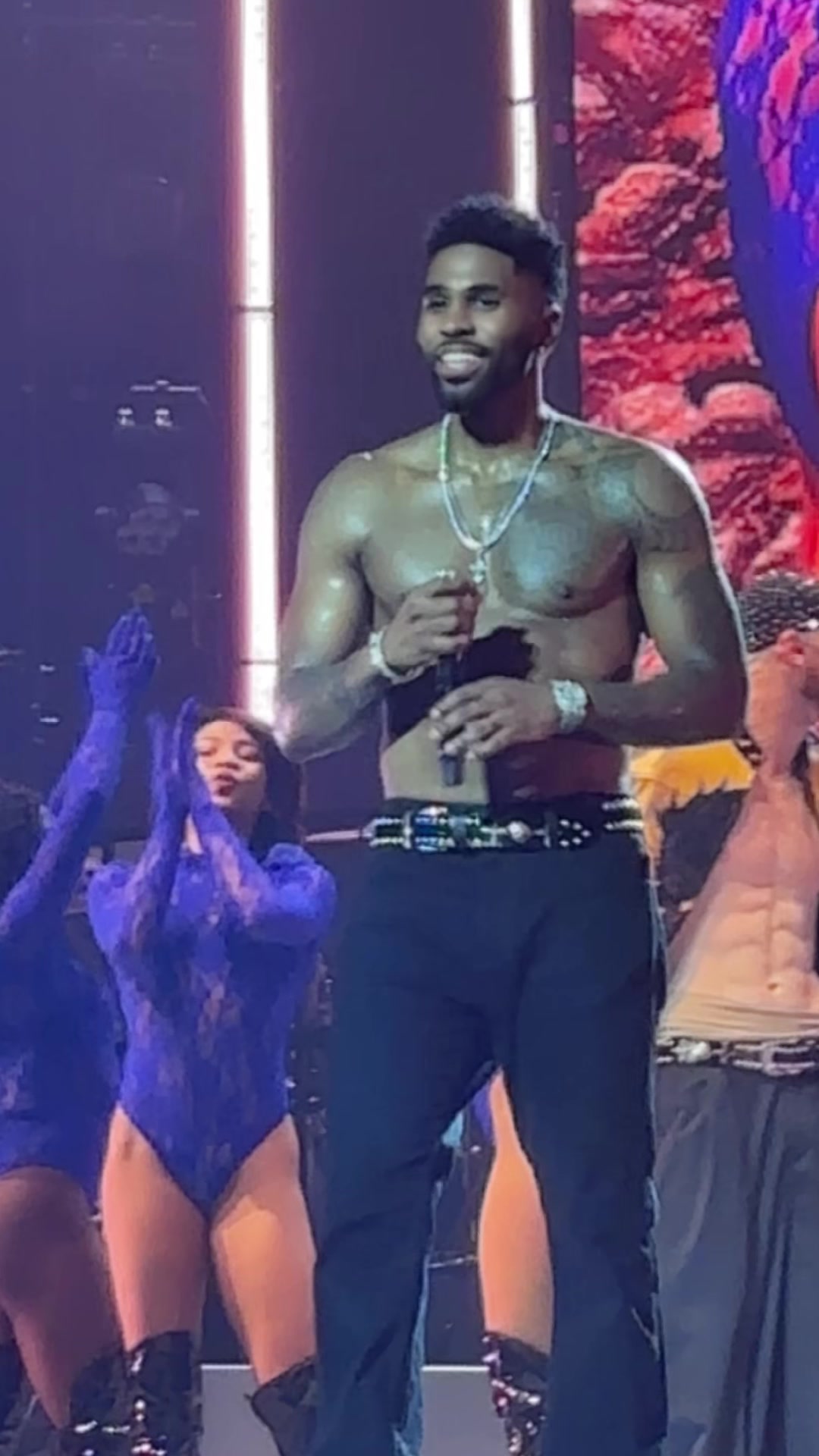 @LisaMichelle♥️💛💚🤍