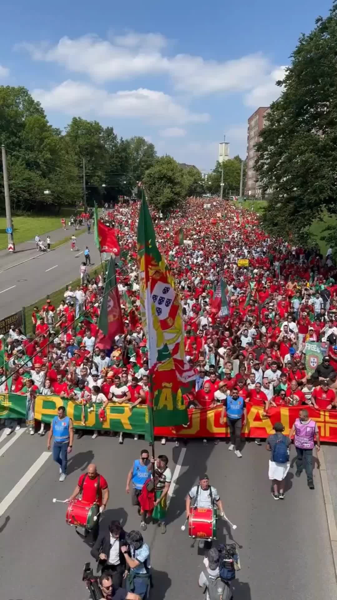 @F4F