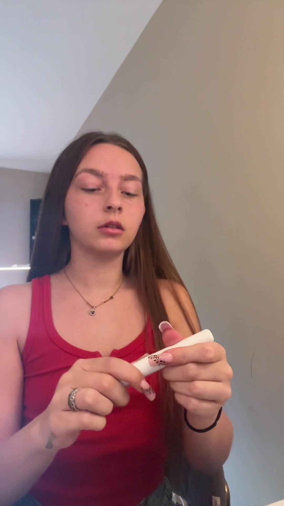 @chloeyates