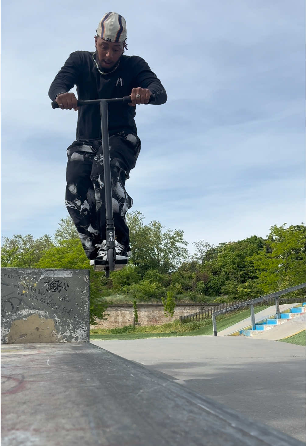 @Sanscoot Ⓜ️