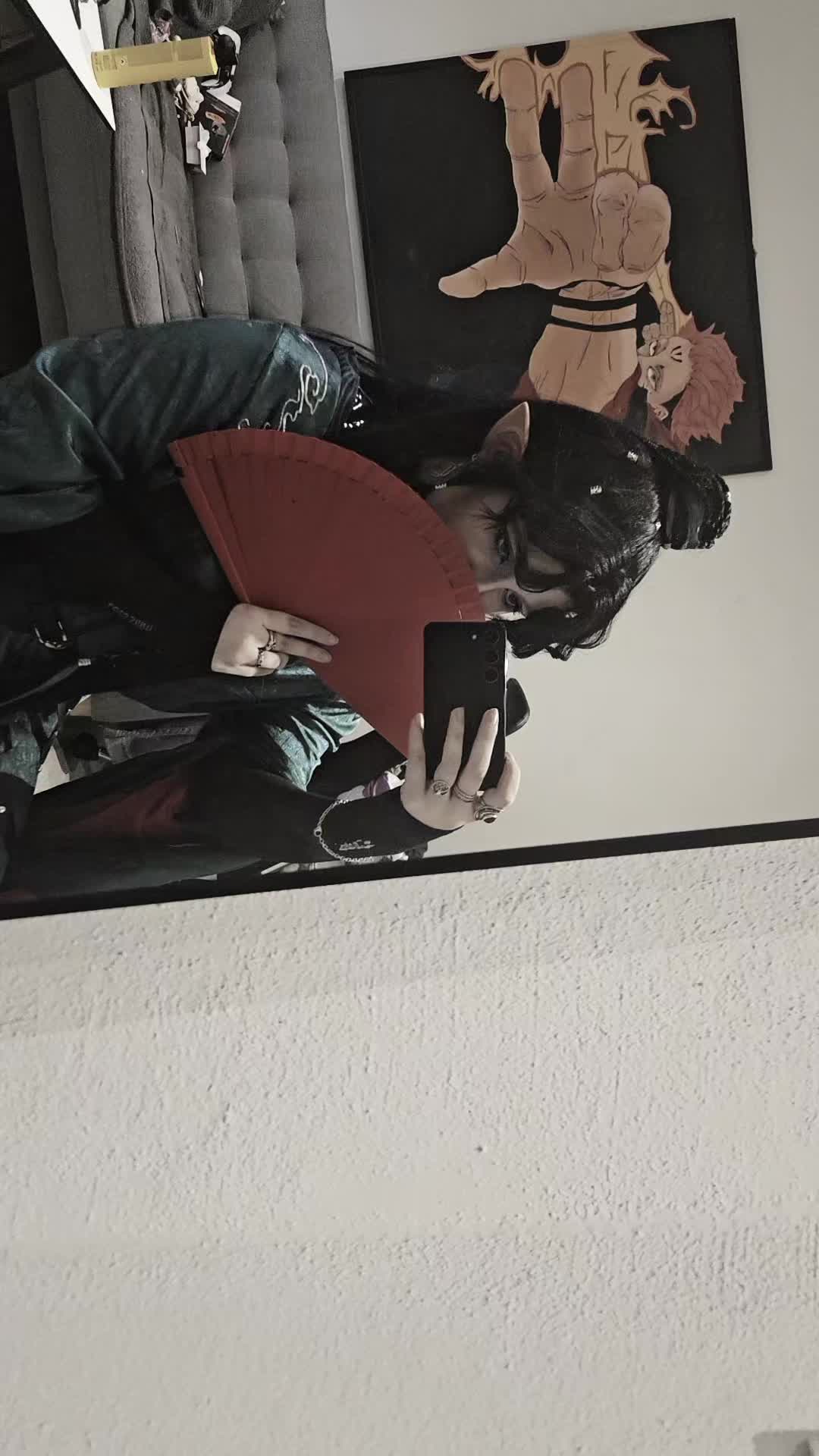 @~{Cc}~