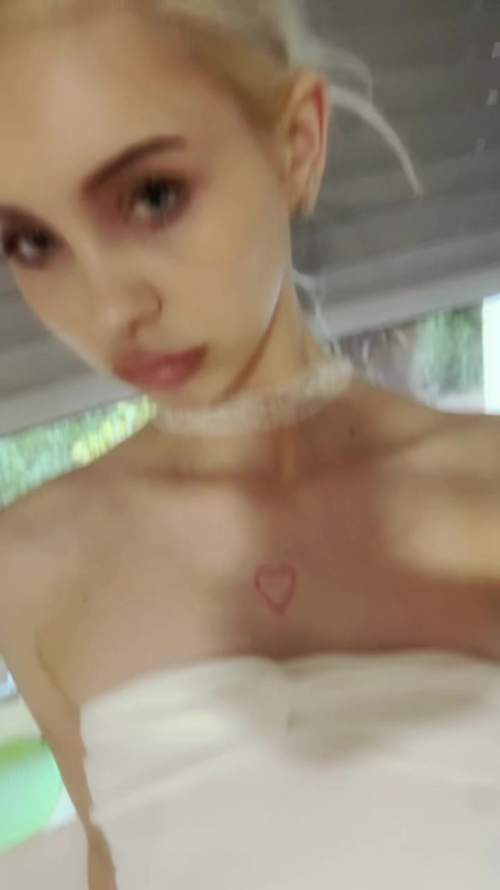 @👸🏼