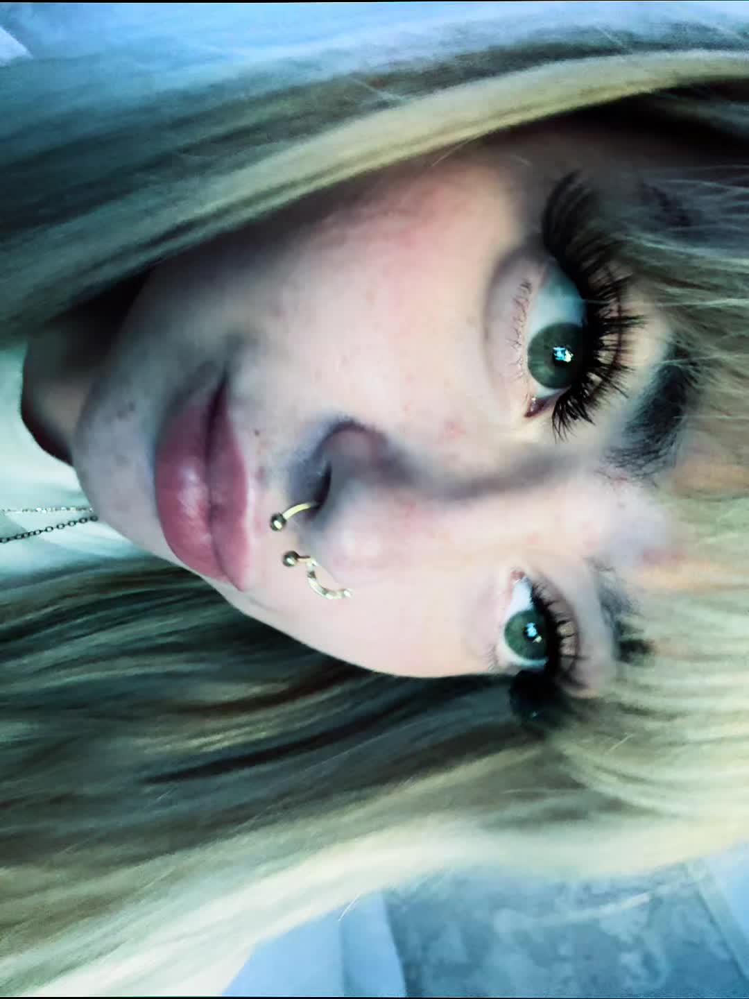 @btchesbrokenblondie ๐ฉต