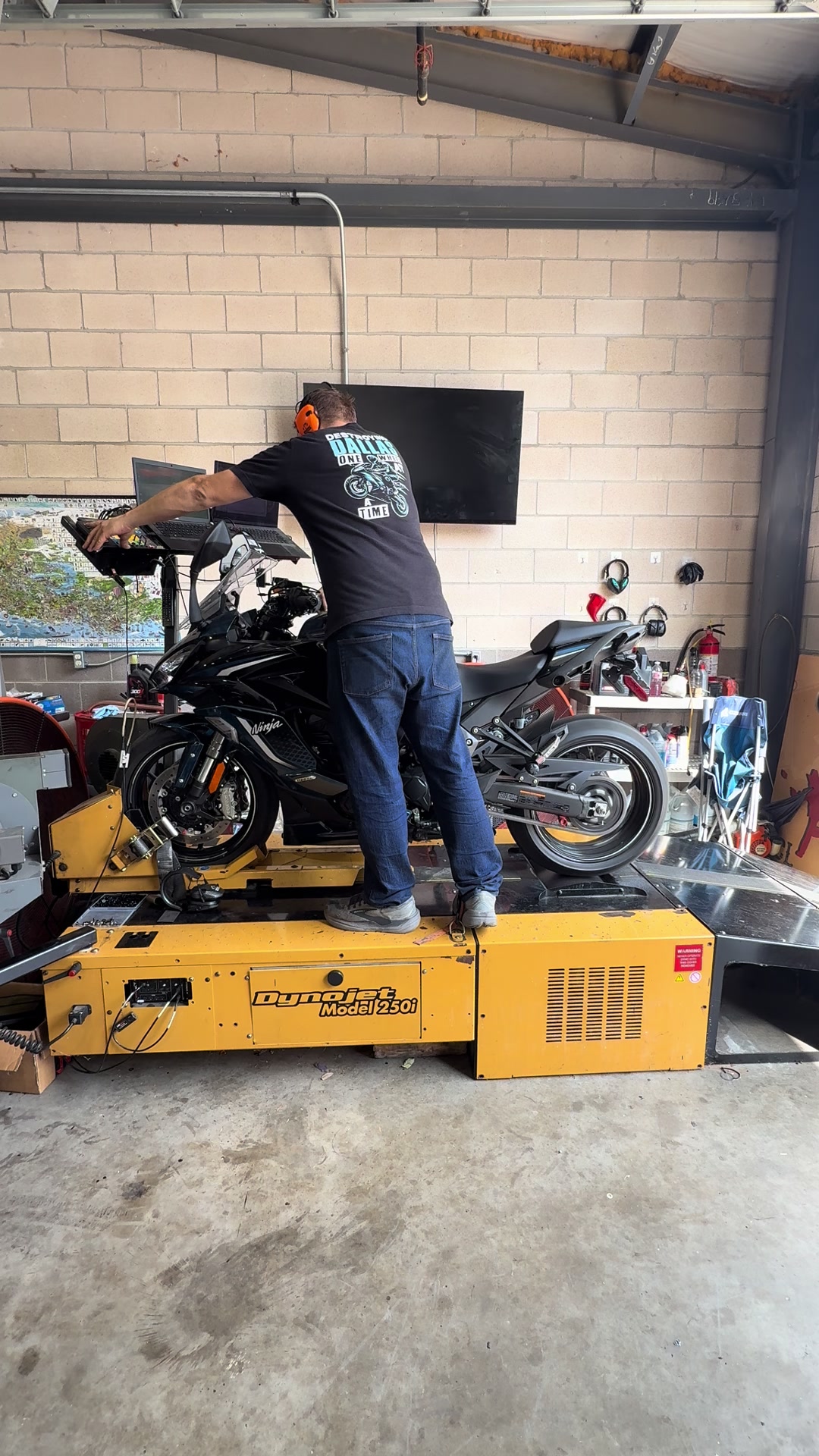 @MotoBros