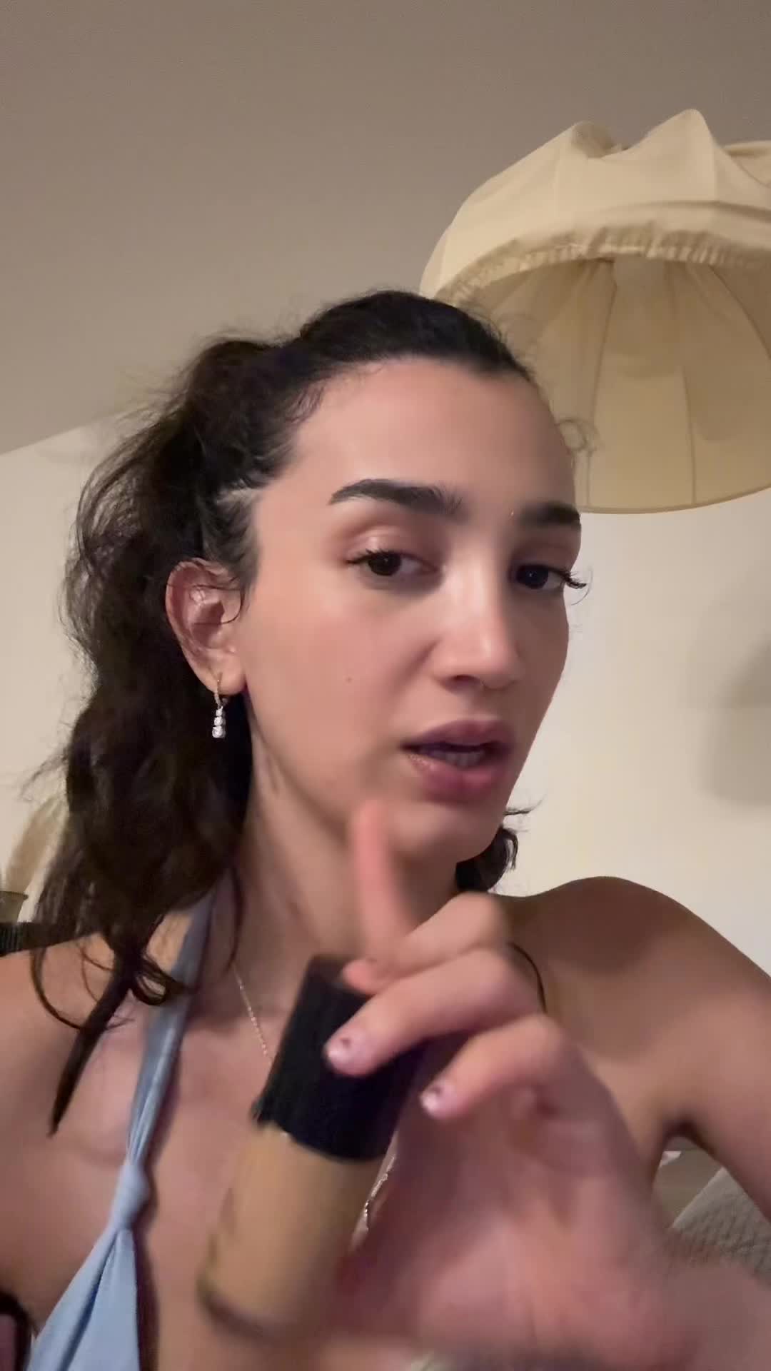 @Yasi Yari