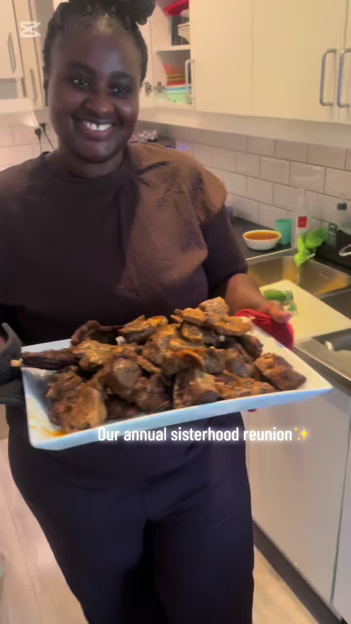 @A N N A AKU 🇬🇲🇸🇪
