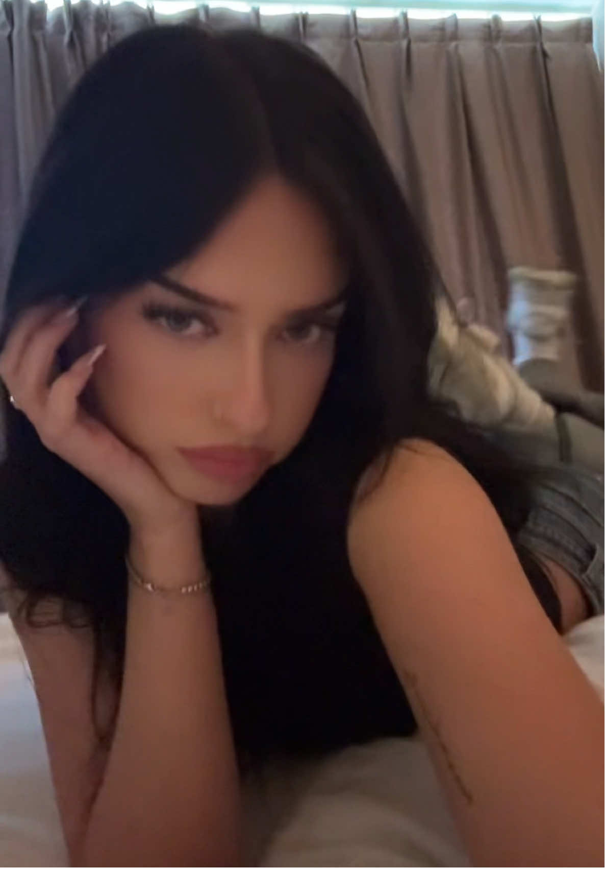 @lily
