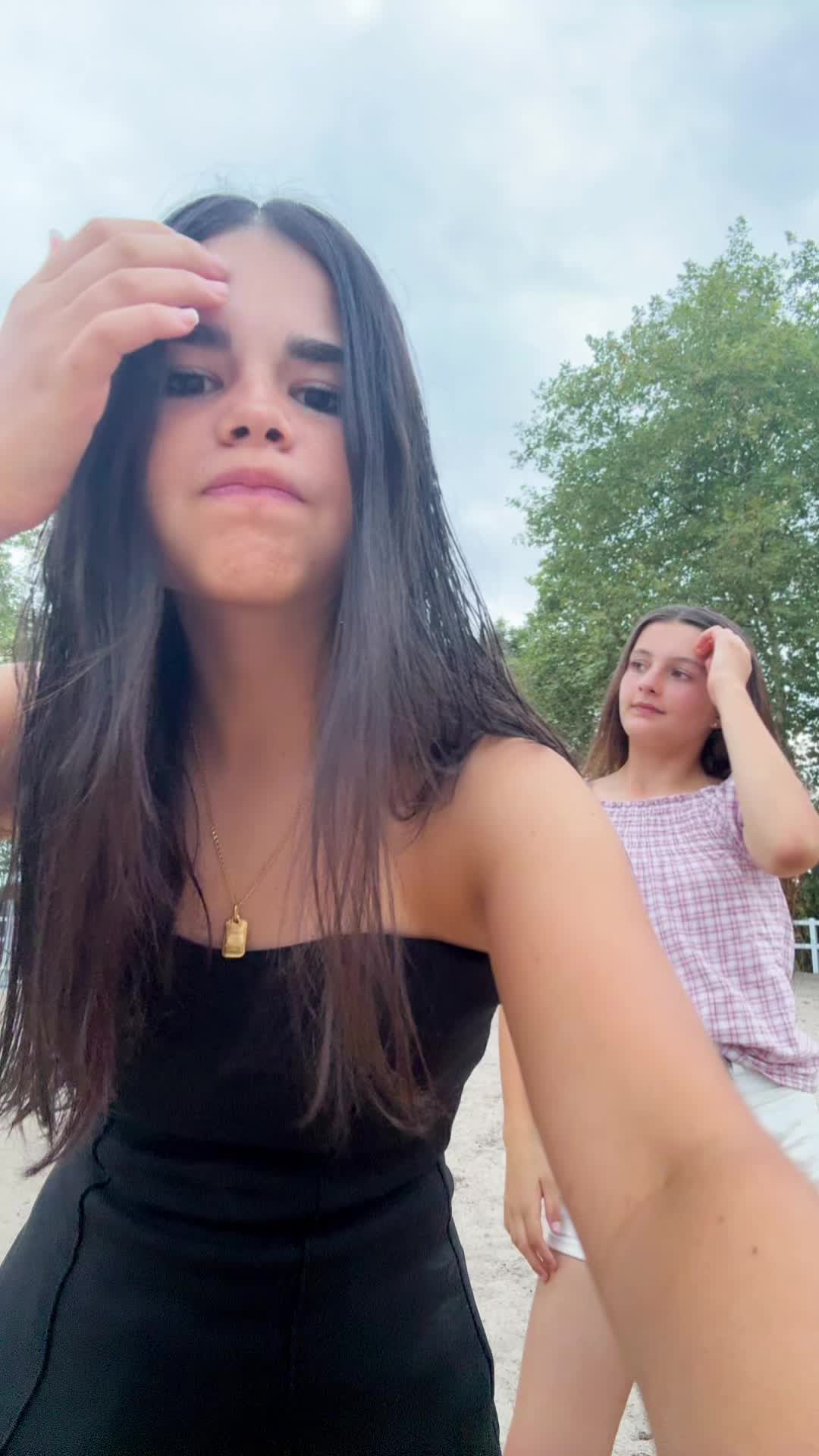 @elenita