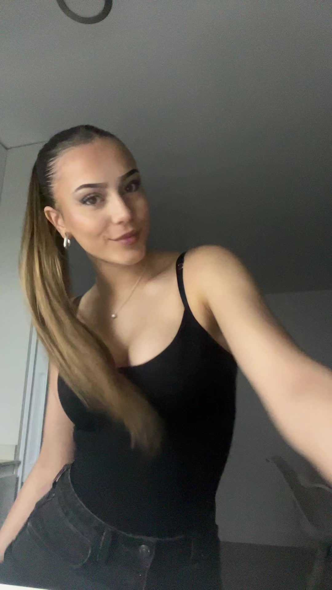 @valeriasanjuan 🌟