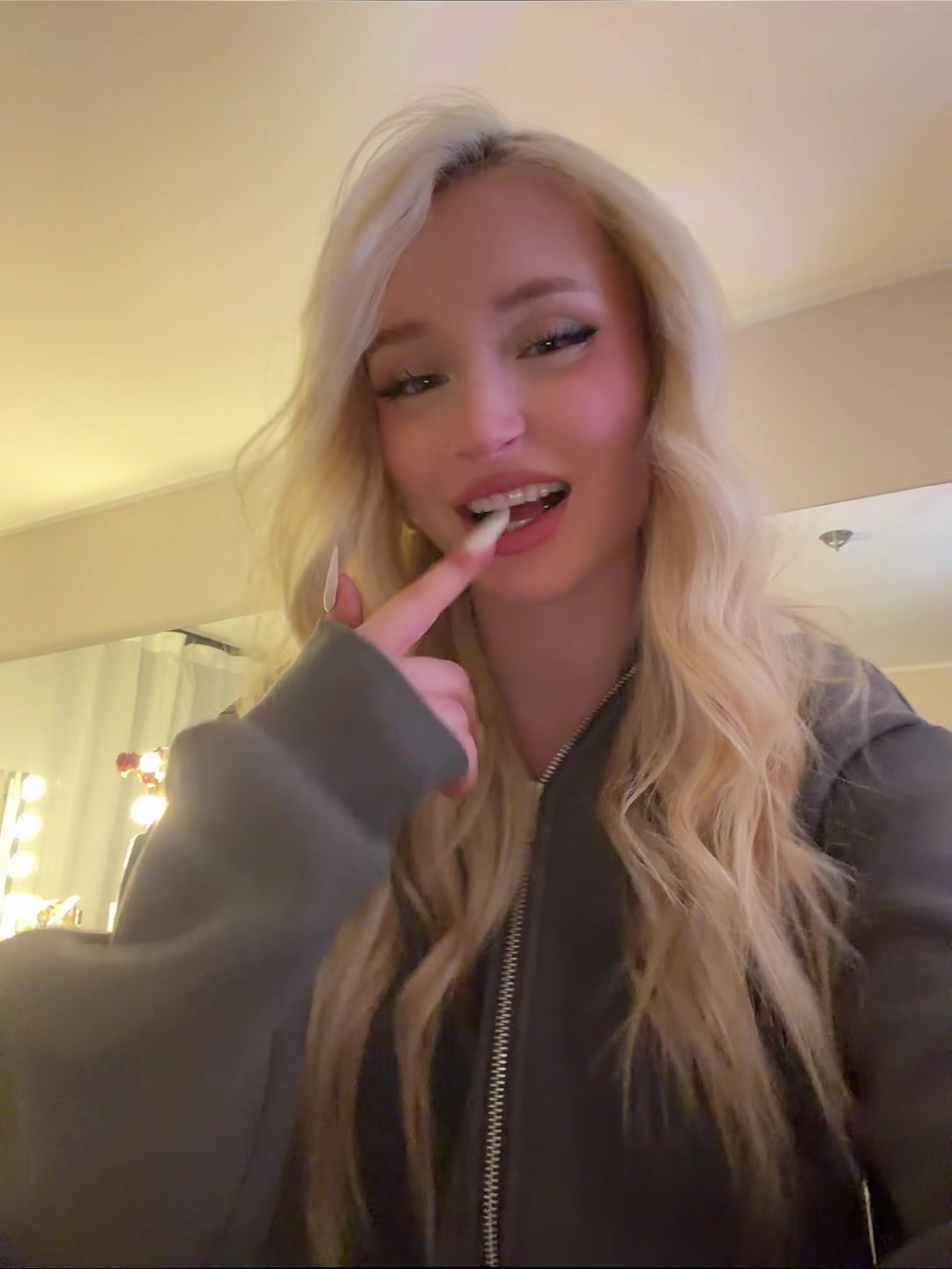 @emmajane_jelmini