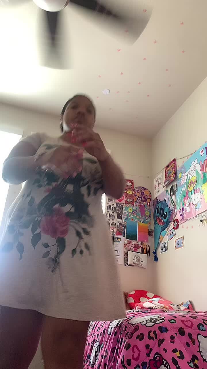@mommyQalyn