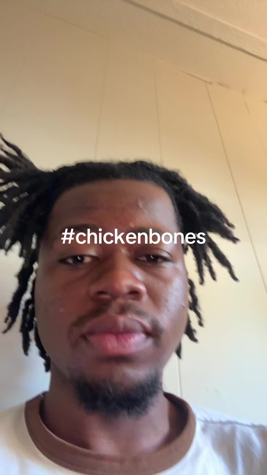 @moyoezzy