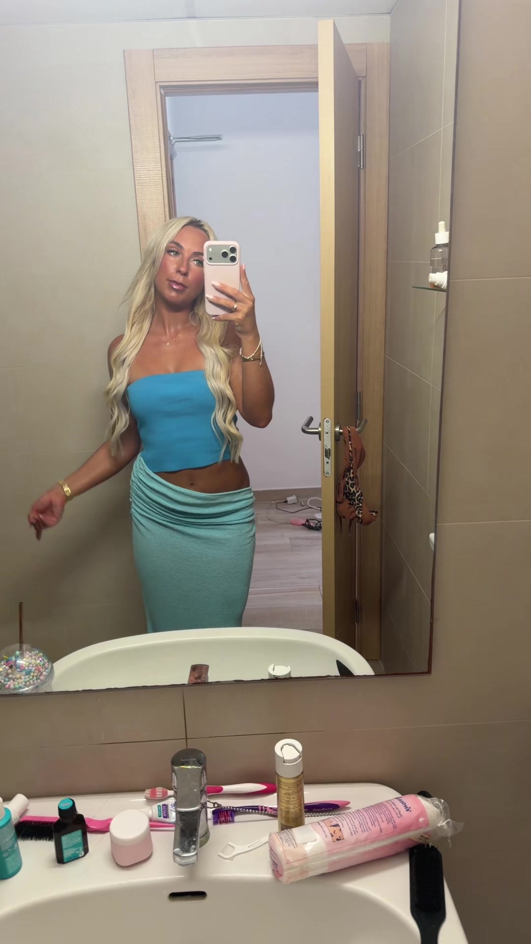 @Becky