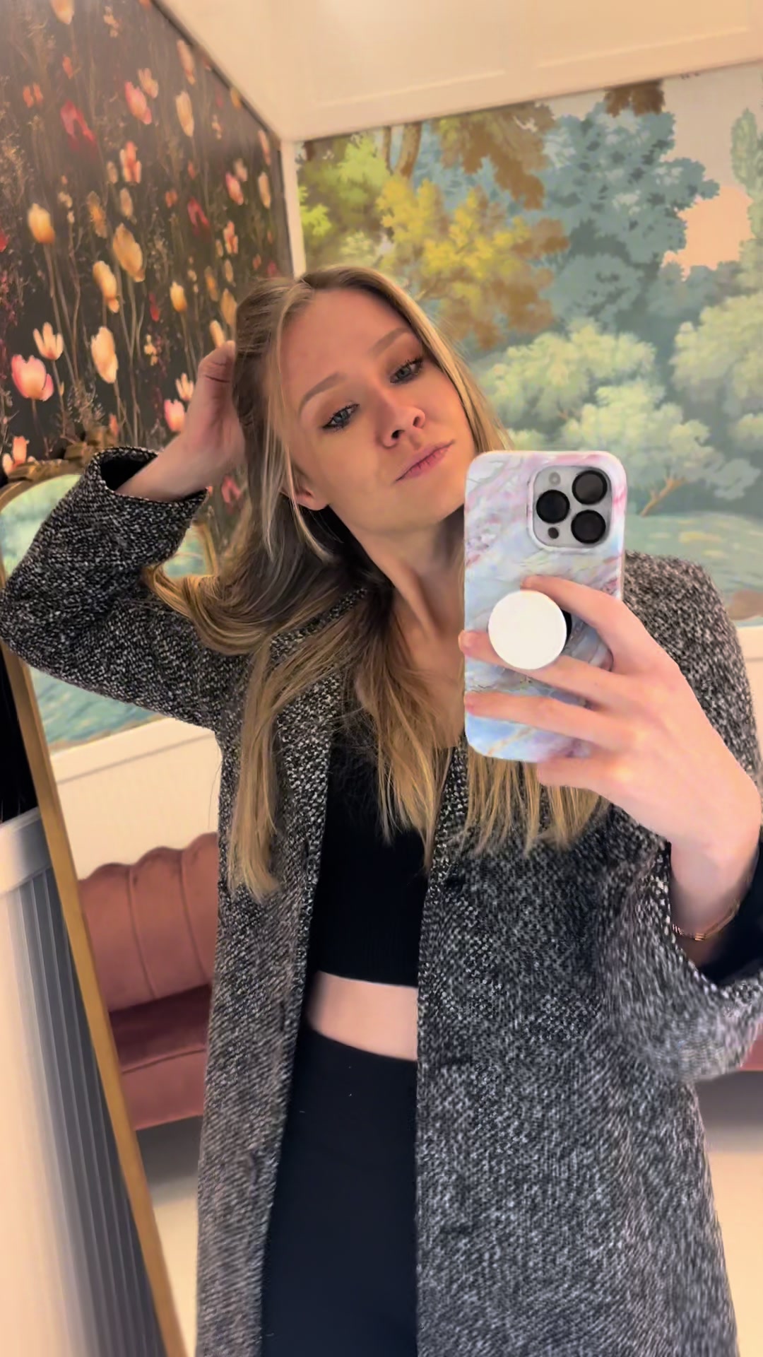 @Hollyalfe