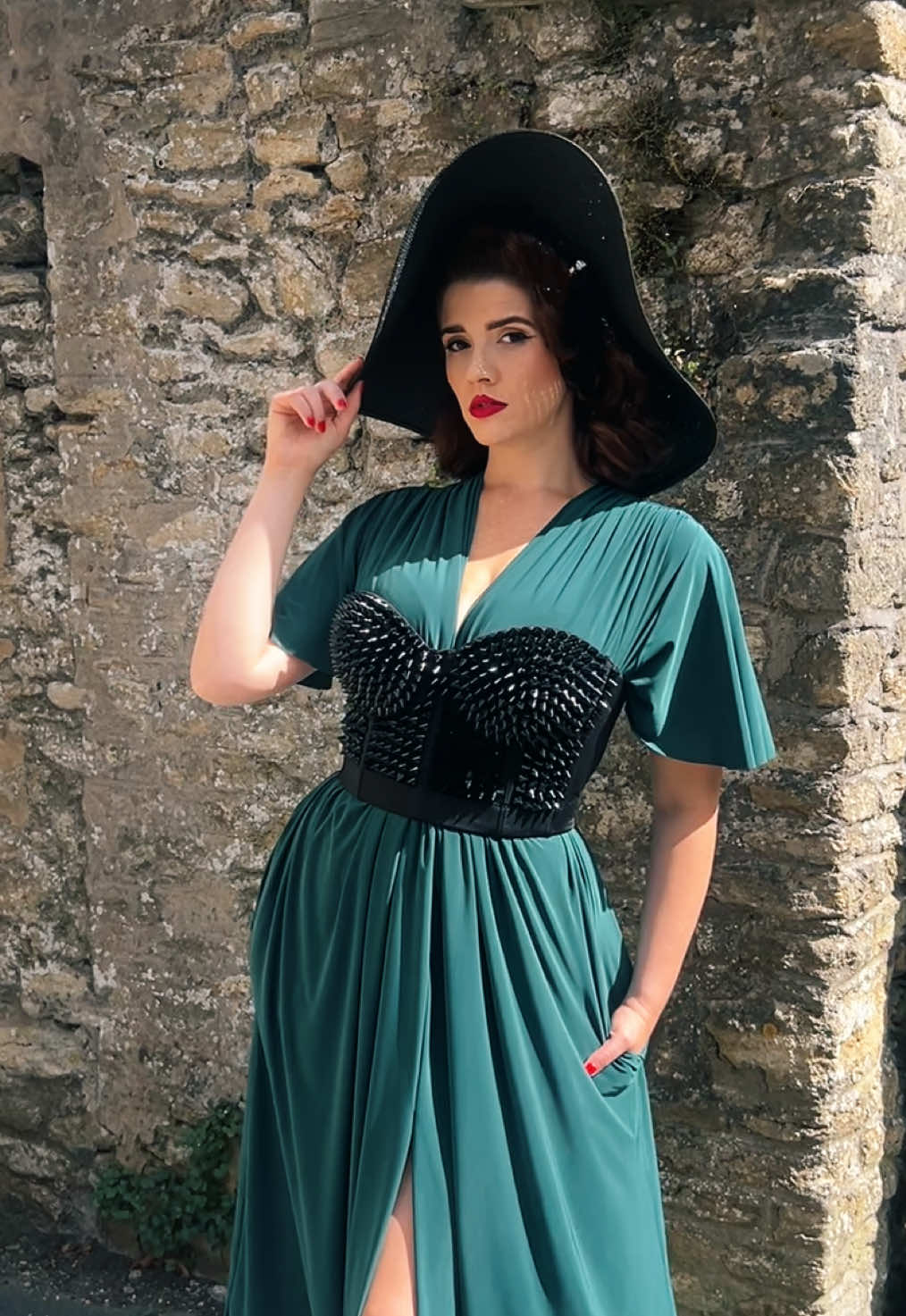 @Deadly - vintage pinup shop
