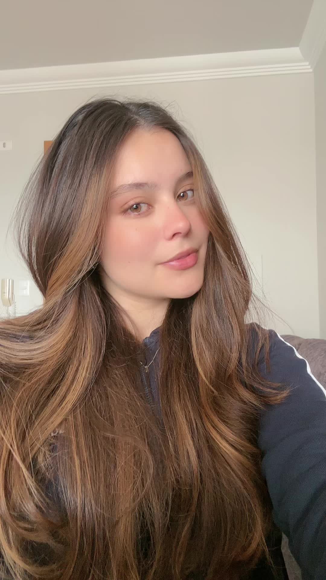@laura