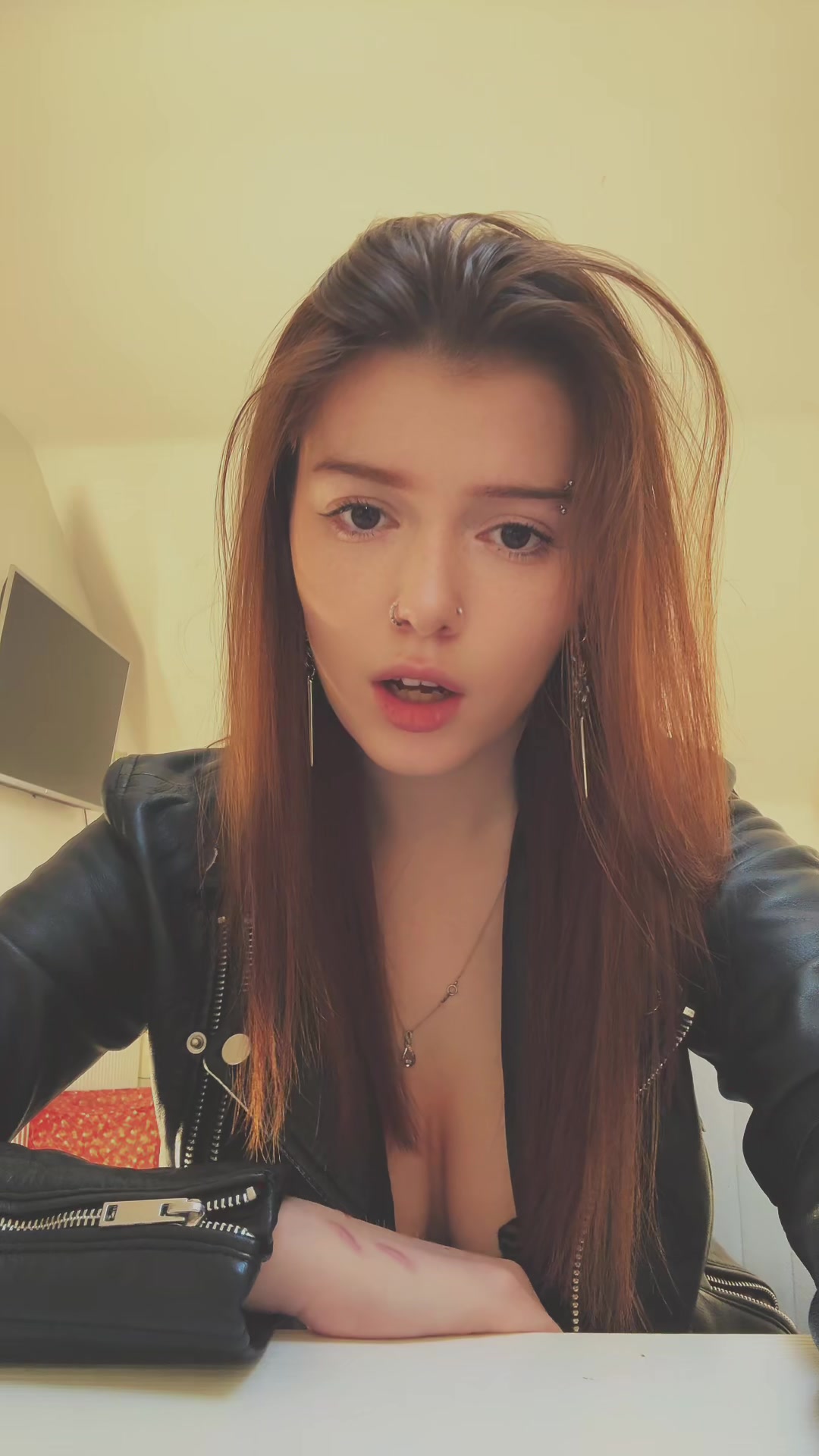 @daisybrdx
