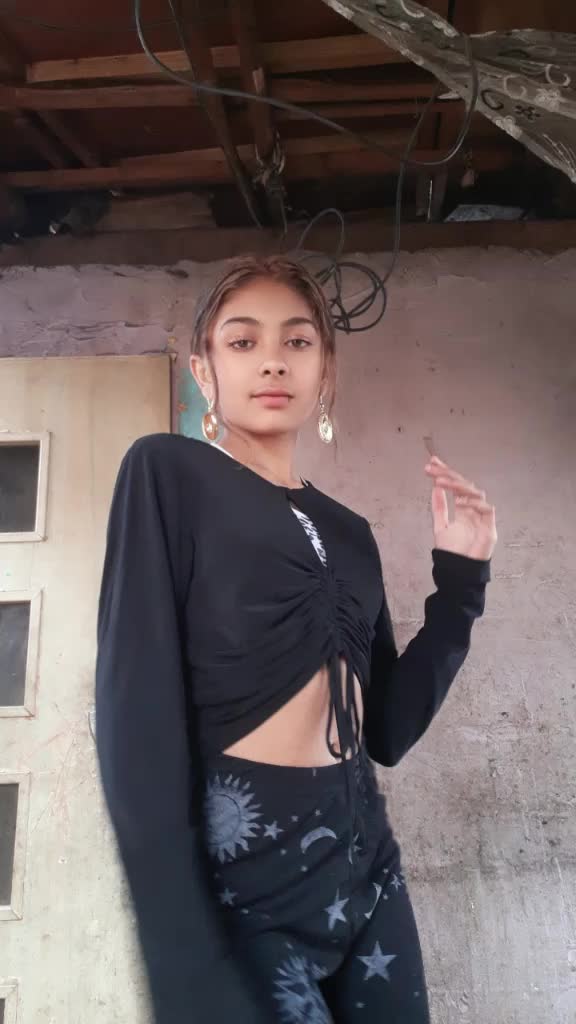 @Łīły 🦋 Yæmān