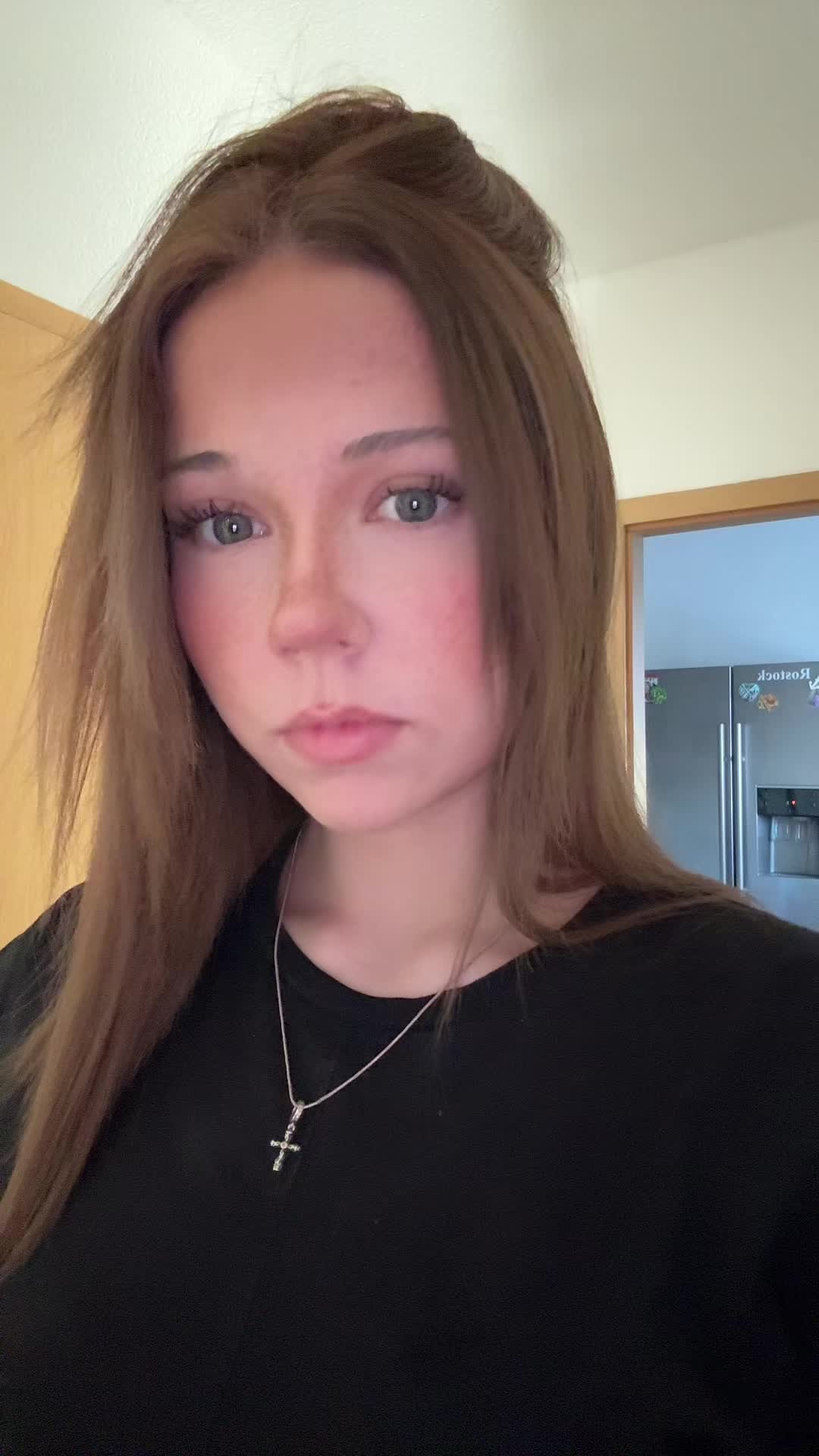 @𝐋𝐞𝐚-𝐞𝐦𝐞𝐥𝐲