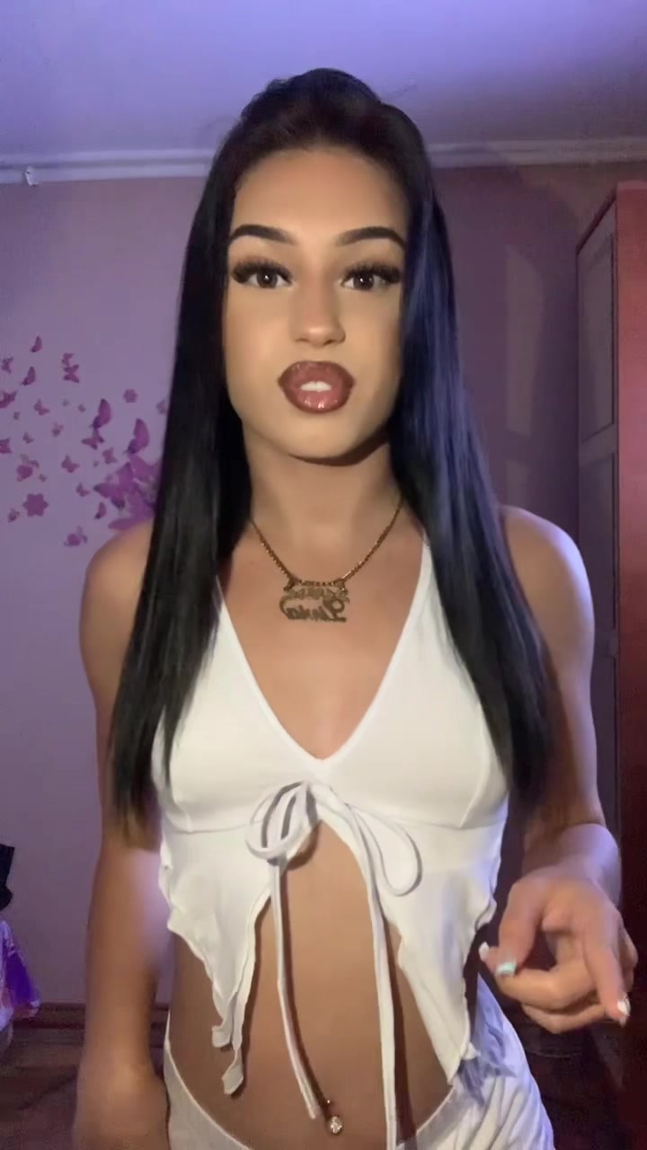 @꧁💋༒•Lïvîã•༒💋꧂