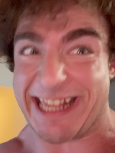@leospollii
