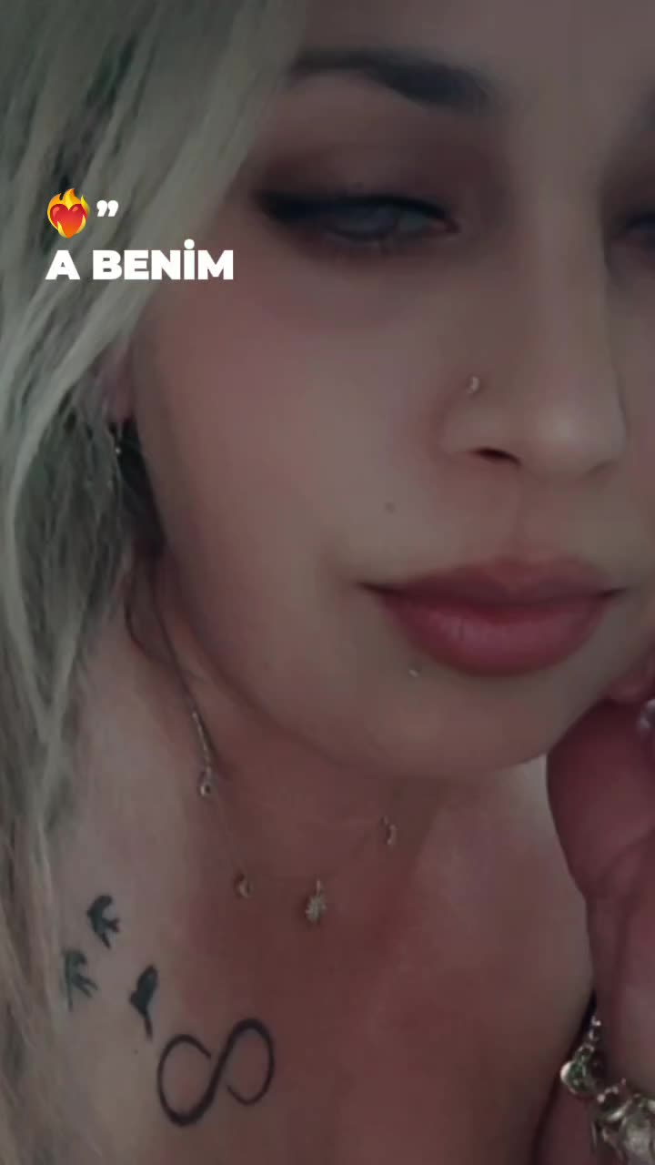 @Neslihan &hearts;️👩&zwj;❤️&zwj;👨👩&zwj;❤️&zwj;👨