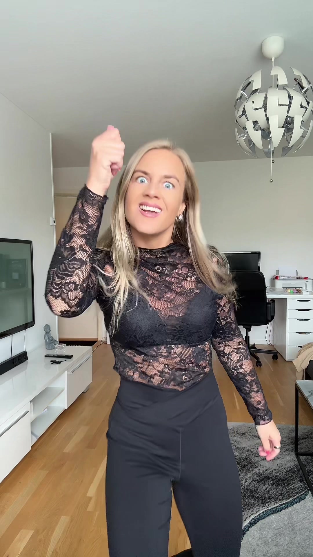 @MIAZ (Mia Emelia)