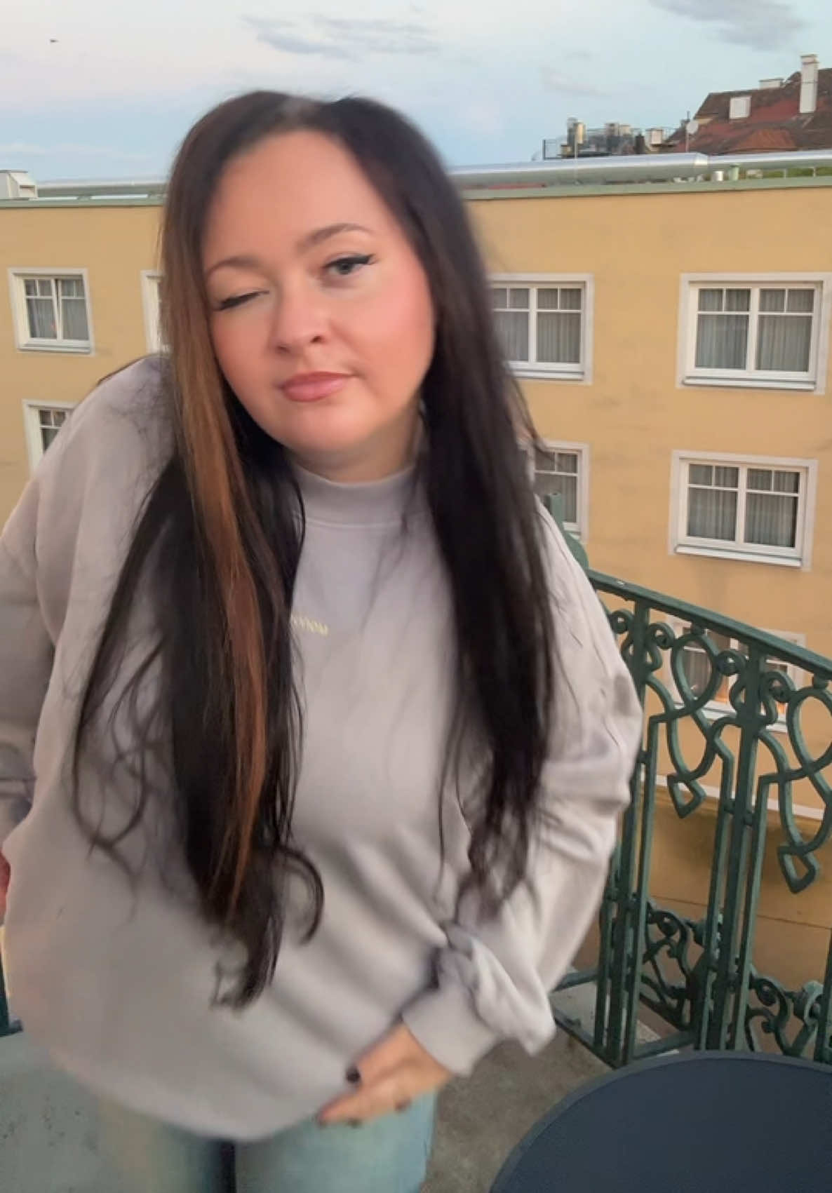 @KristiiOfficial
