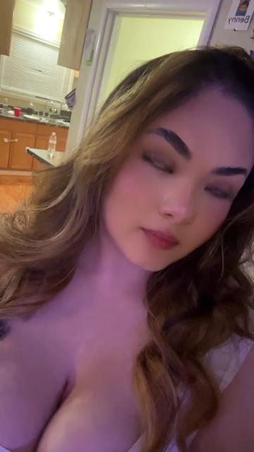 @Leavemealonee