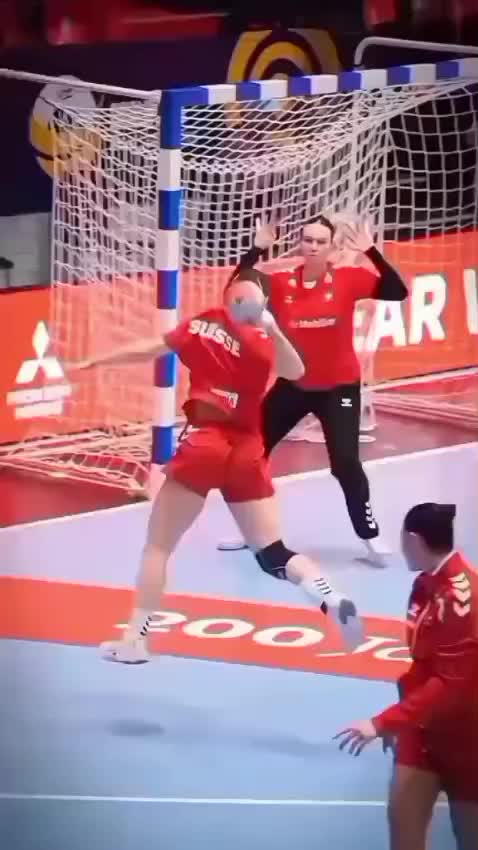@walebalgirl